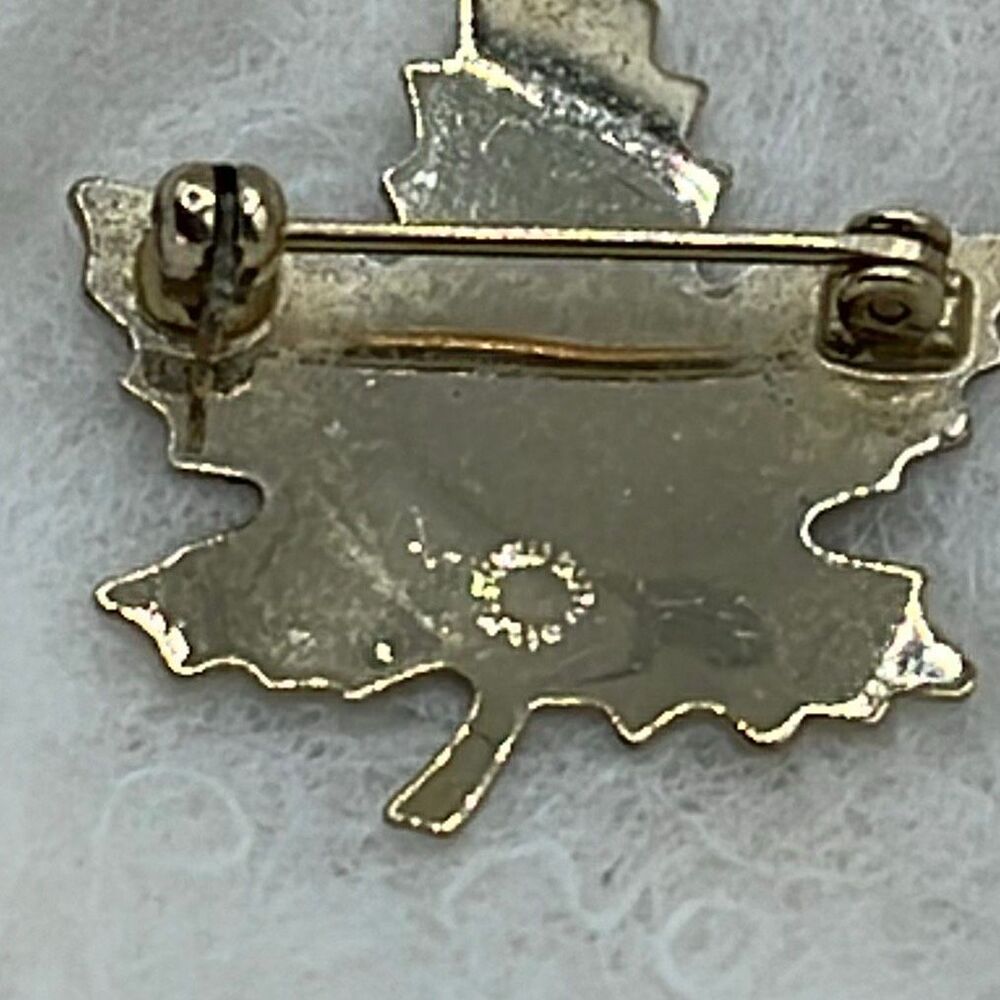 Vintage Gutowitz handmade Canada Maple leaf brooch. - Picture 4 of 7